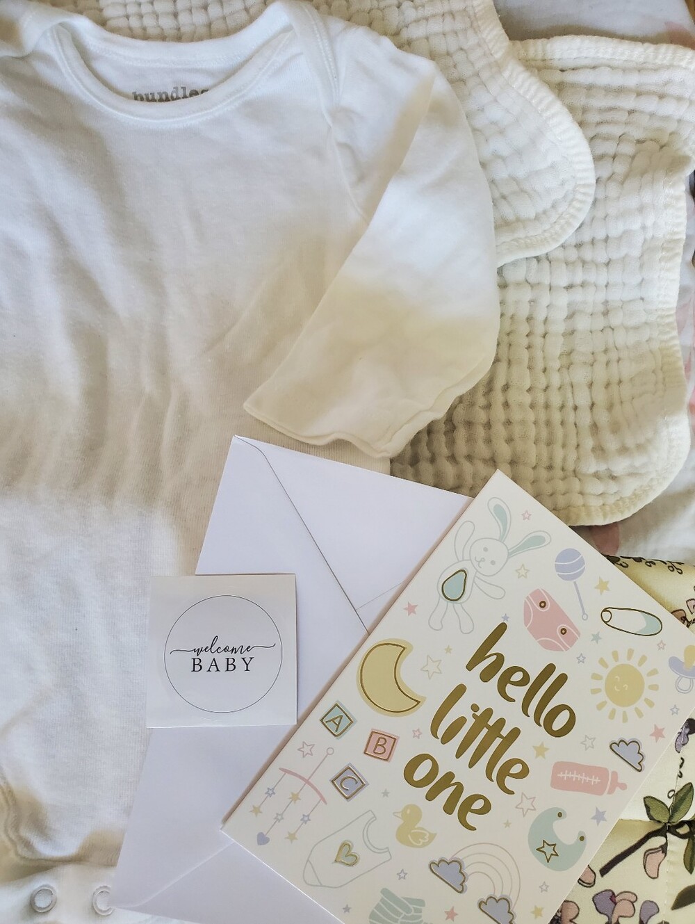 Luxury Baby Gift Basket Thoughtfully Curated Neutral Newborn Essentials - Picture 10 of 10